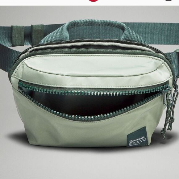 LILULEMON ALL DAY ESSENTIALS BELT BAG FANNY SADDLE Eucalyptus Grey green nwt - Picture 3 of 11